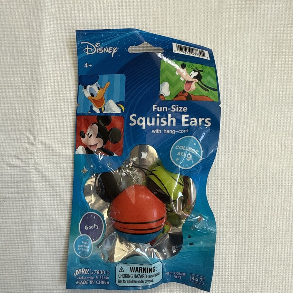 Disney Squish Ears Goofy NEW Stress Toy Backpack Pull Great Gift Fun Size